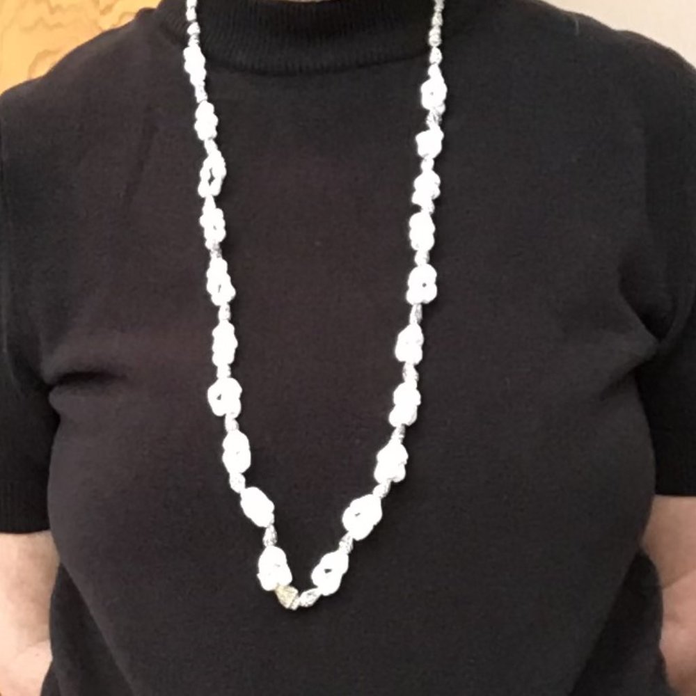 Vintage shell necklace - Picture 6 of 9